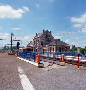 Jemeppe-sur-Sambre - SNCB K02089L (2).jpg